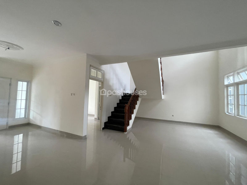 Kota Wisata Cluster Madrid Blok F4