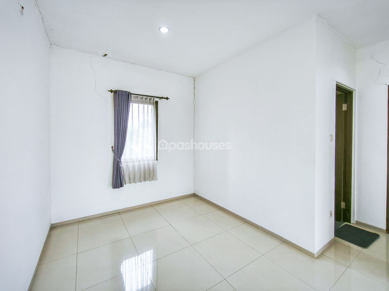 Perumahan Emerald Land Cibinong Blok C23