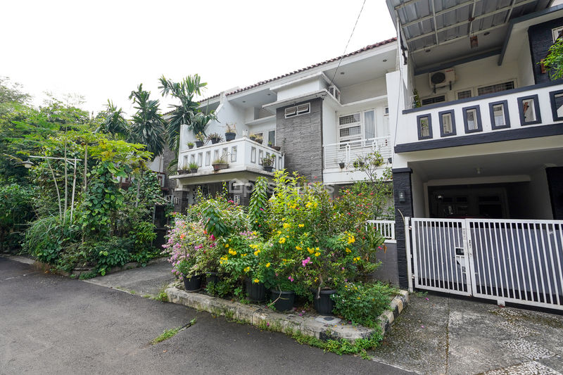 Jalan kelud No.112A Bekasi