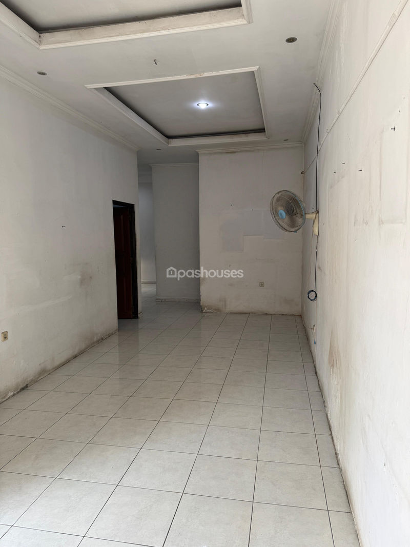 Jalan Flamboyan Blok B8