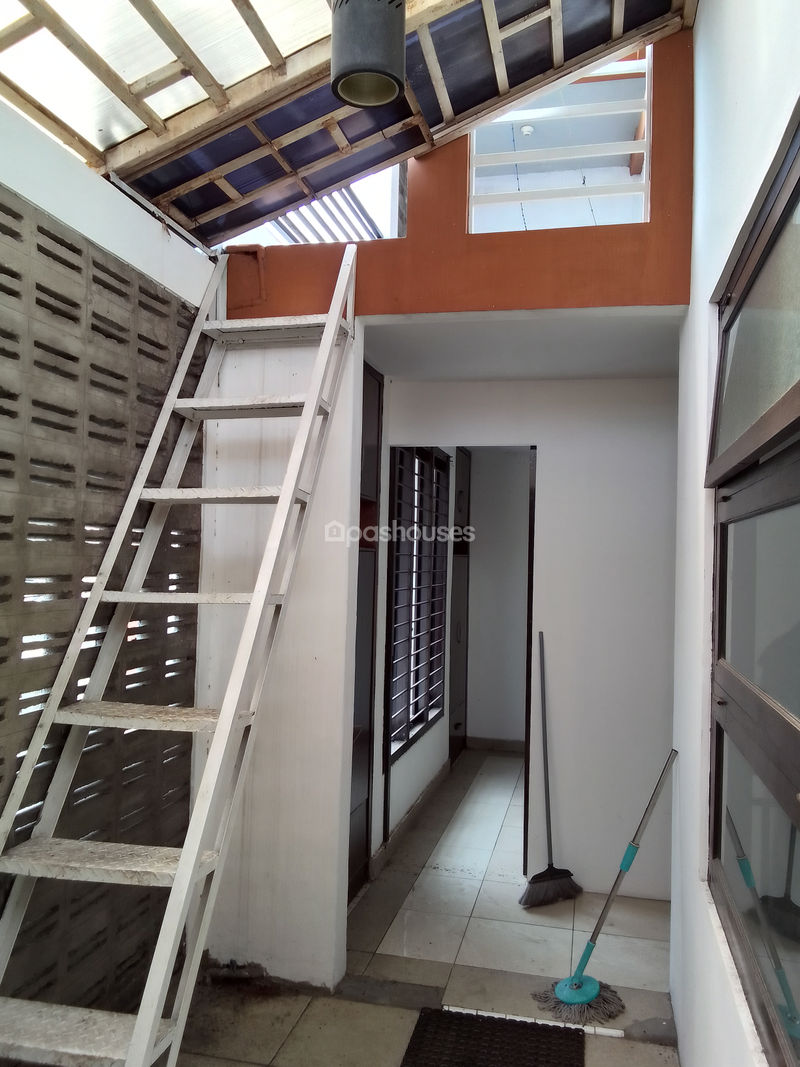 Taman Narogong Indah Blok F104 No.10