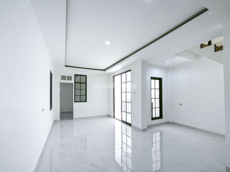 Legenda Wisata Zona Colombus