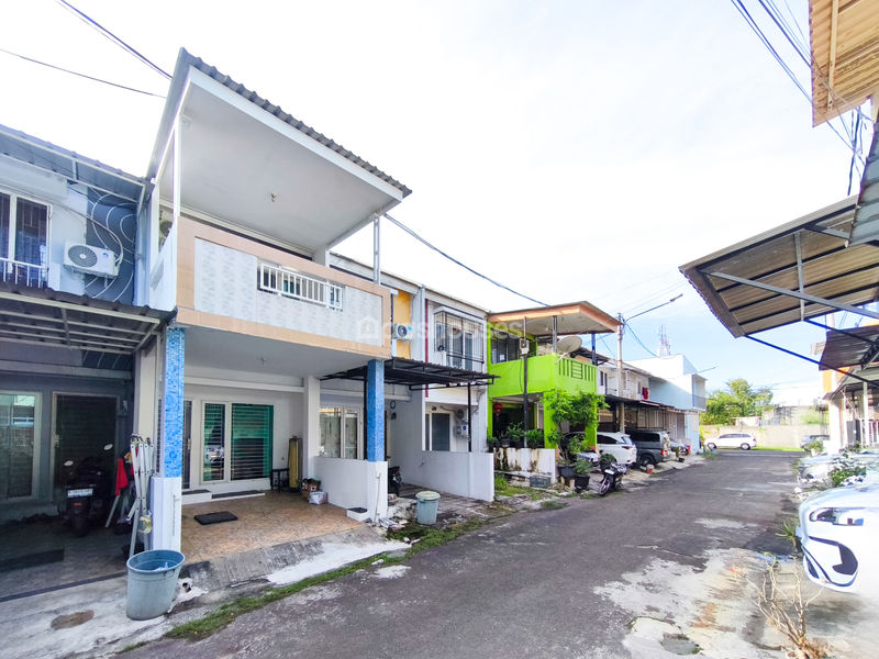 Perumahan Golden Palm Residence Cluster Franchesi Blok E No.11
