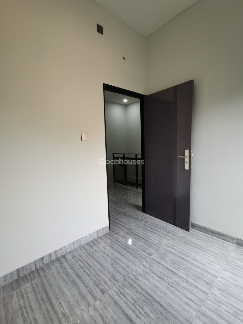 Perumahan Granada Residence No.7