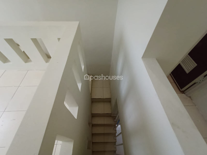 Perumahan Rose Garden Residence Blok A No. 8