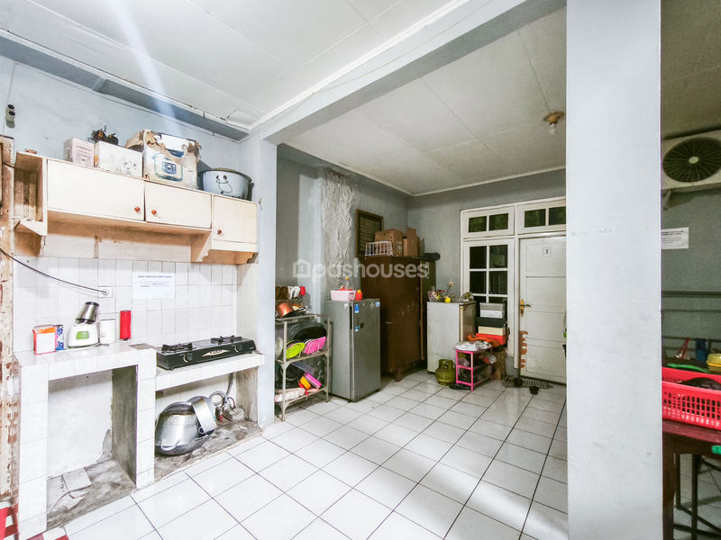 Jalan Palayu Raya No.11