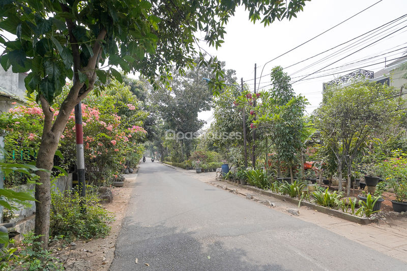 Kav. Diskum AD. Jalan Cakrawijaya 2 blok R nomor 12 B