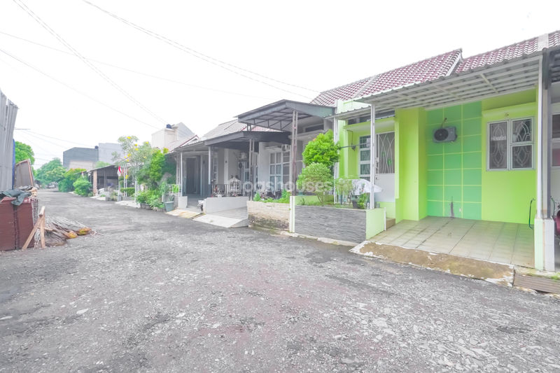 Komplek Trevista Residence Blok B-12