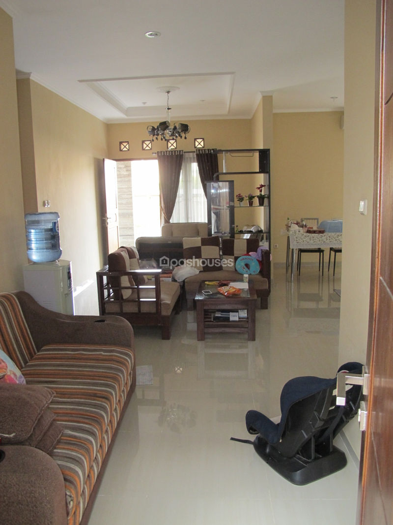 Komplek Unilever Meruya Selatan No.4