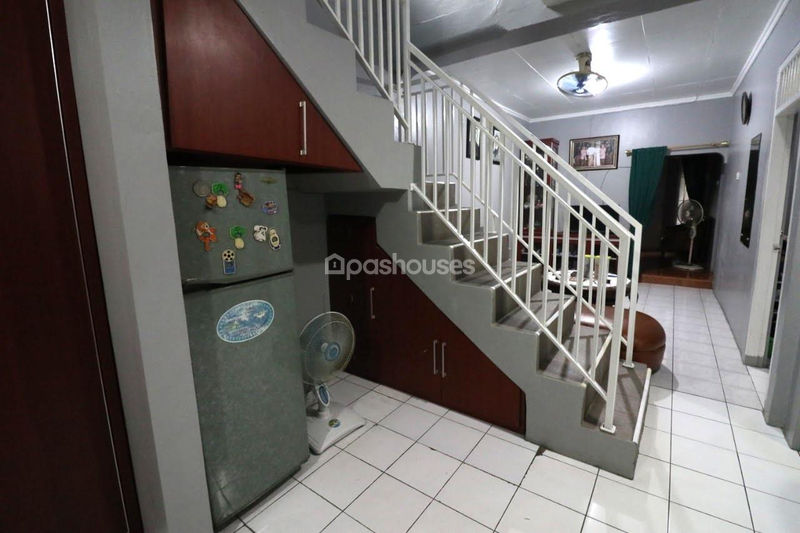 Jalan Tanah Seratus Ciledug