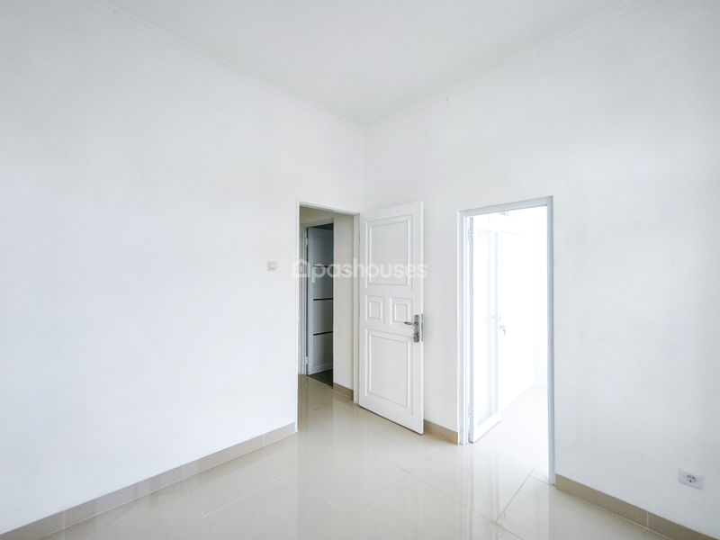 Legenda Wisata Zona Marcopolo Blok A11 No.28