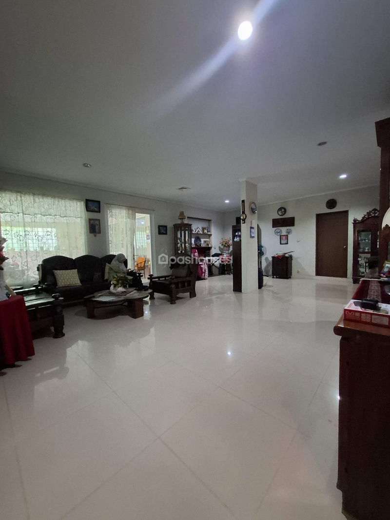 Jalan Bukit Topaz Golf