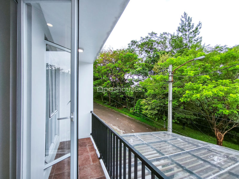 Bukit Golf Riverside III