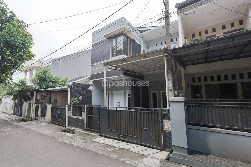 Jalan Mustika Ratu II Blok A