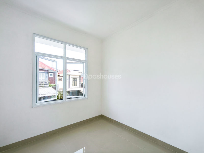 Legenda Wisata Zona Marcopolo Blok A11 No.28