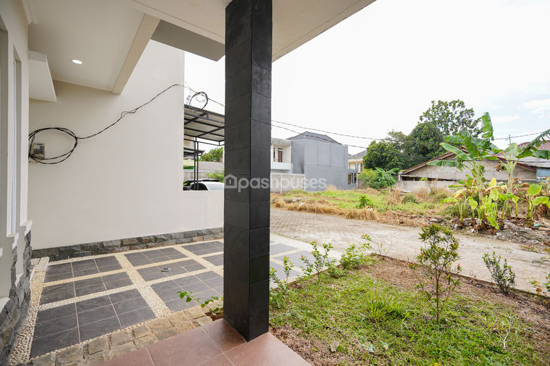 Bananas Residence 2