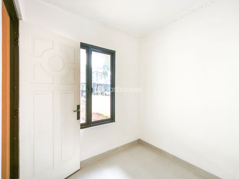 Kota Wisata Cluster Amsterdam No.30 Blok I No.5