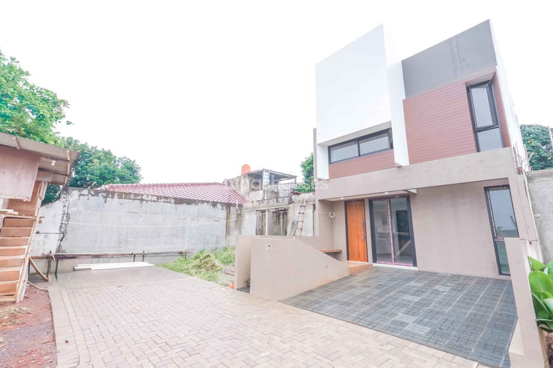 Perumahan Banyan Three Residence