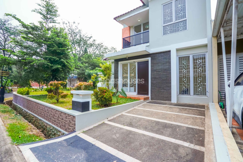 Telaga Golf Sawangan Cluster Espanola