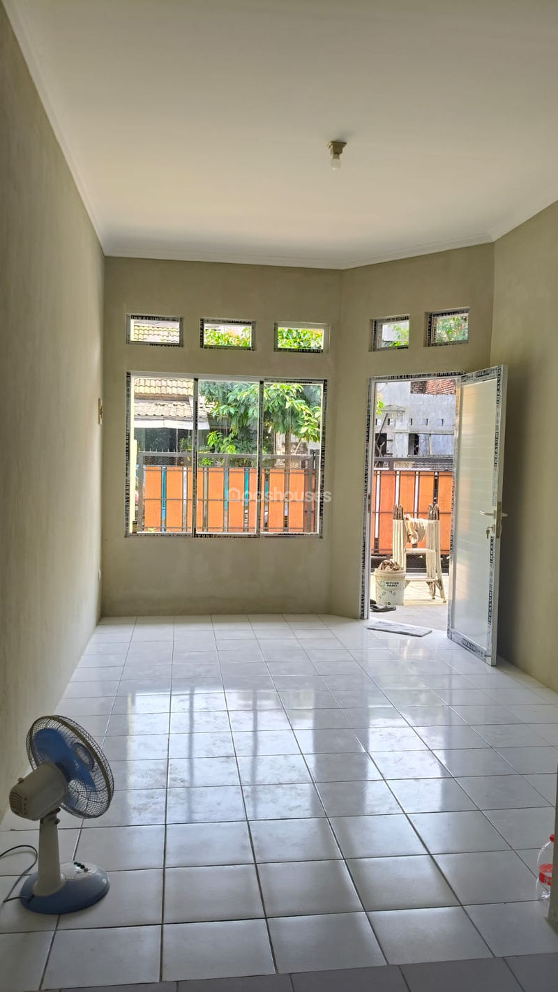 Perumahan Limus Pratama Regency Blok E20 No.2