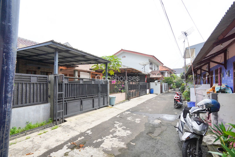 Rosella Residence Bambu Apus