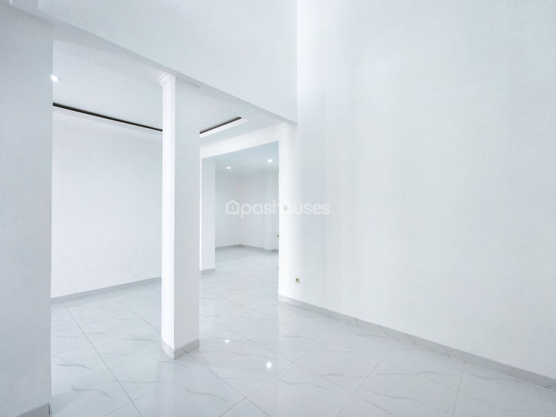 Legenda Wisata Zona Colombus