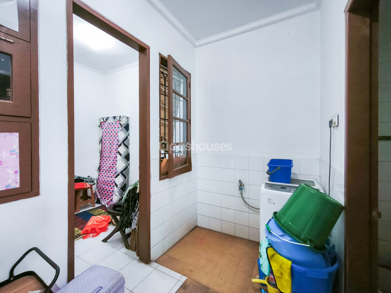 Legenda Wisata Zona Picasso Blok K5/10