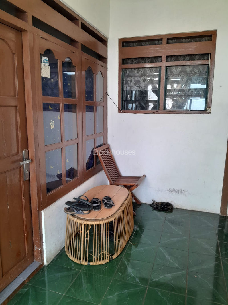 Jalan Poncol Indah Raya Ciputat