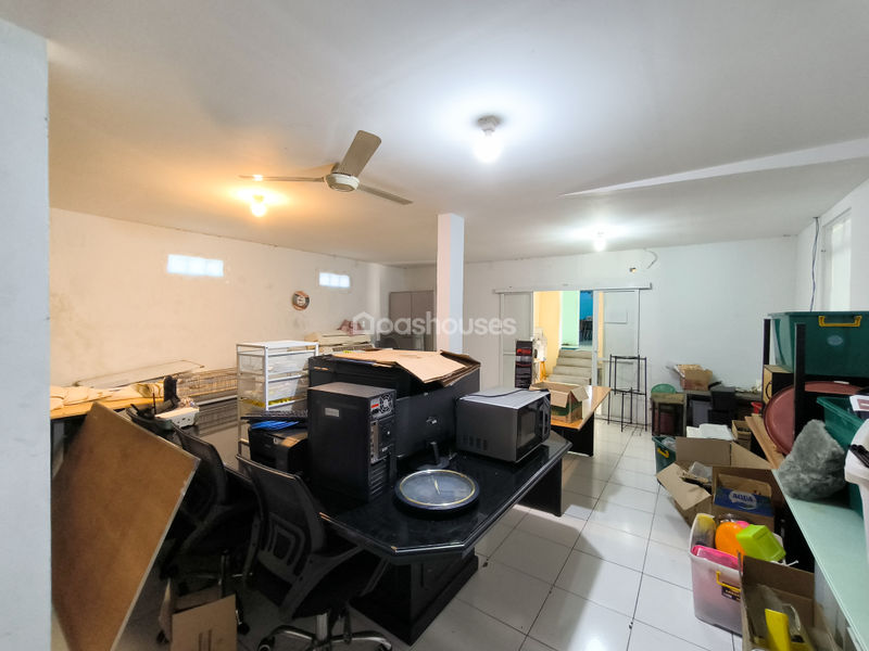 Jalan Mawar Merah II No.54A