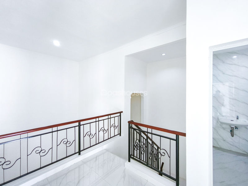 Legenda Wisata Zona Colombus