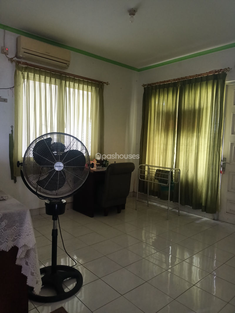 Kota Wisata Cluster Ottawa Blok UC1 No.8