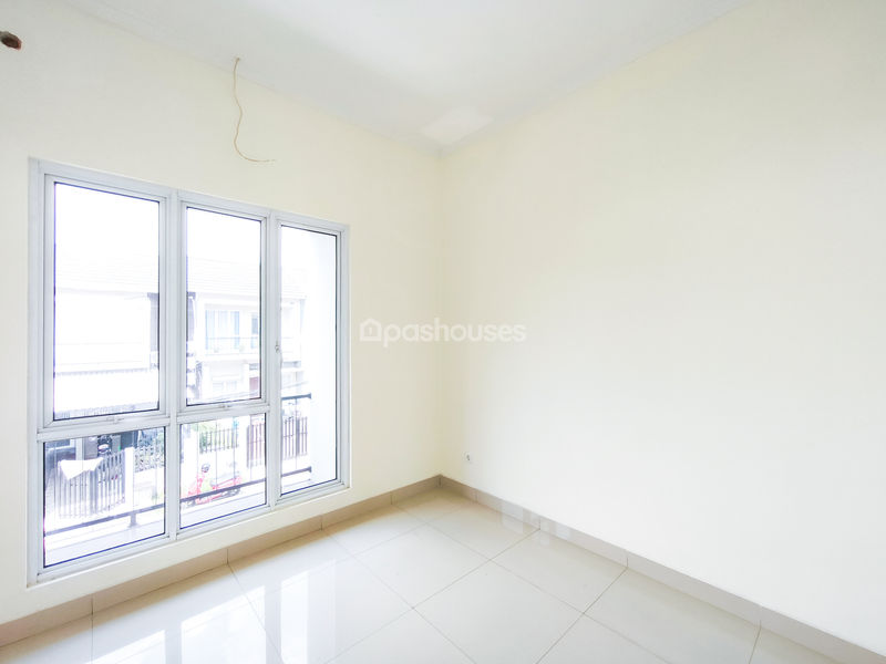 Bukit Golf Riverside Cluster Orchid Blok E17/21B