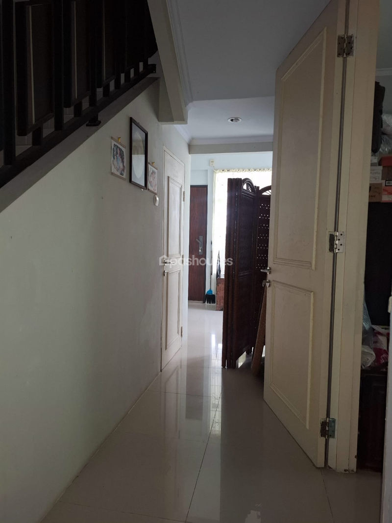 Jalan Bukit Topaz Golf