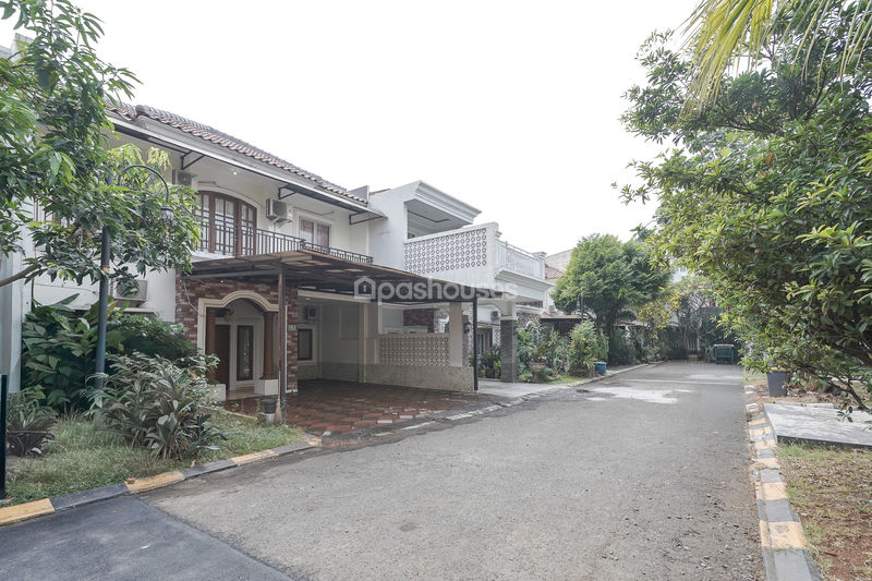 Perumahan Jatiwaringin Mansion No. 35