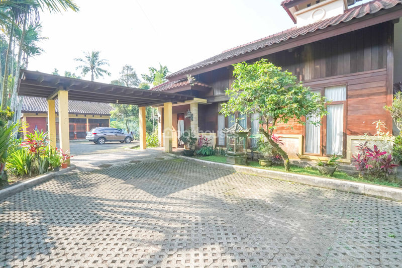 Villa Cihideung Bogor