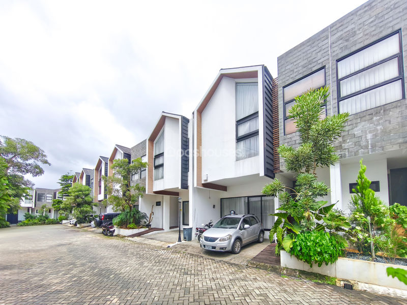 Perumahan Somerhill House No.26