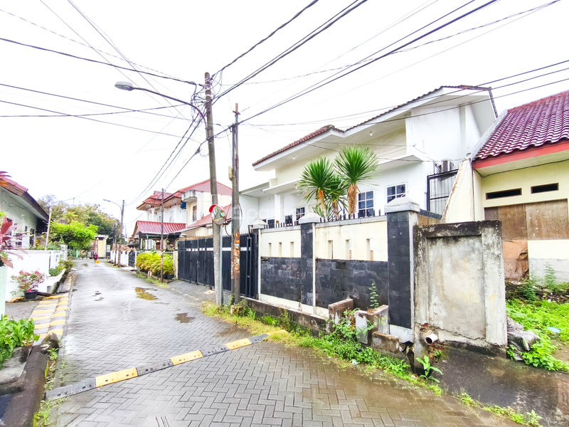 Komplek Departemen Perdagangan Ciledug Blok B No.20