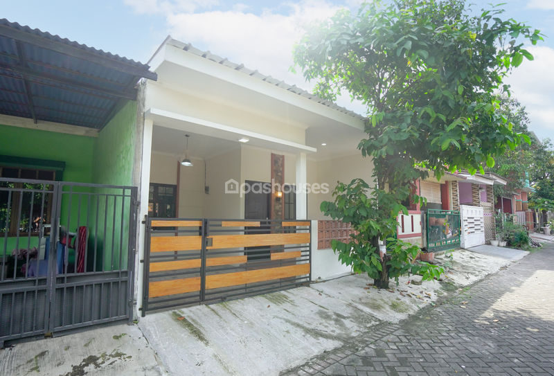 Bekasi Timur Regency Cluster Morganite Blok M5 No.33