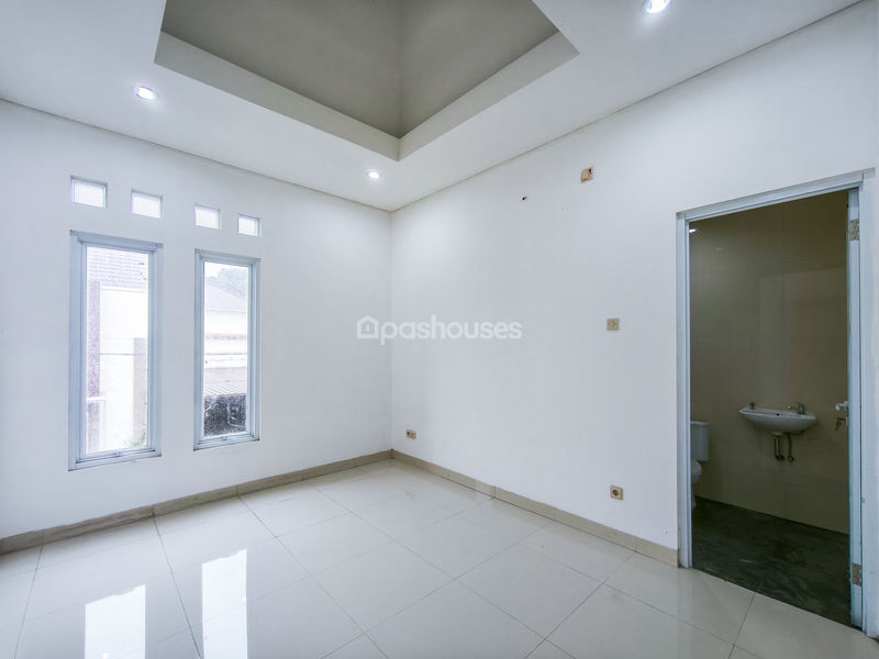 Perumahan Terra Maharani Blok D No.5