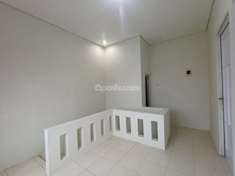 Perumahan Rose Garden Residence Blok A No. 8