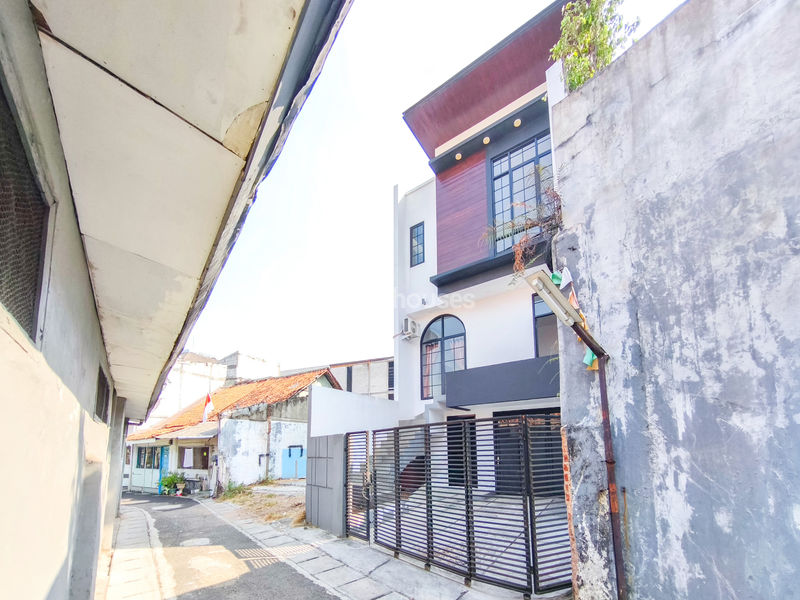 Jalan Jatinegara Raya No.2