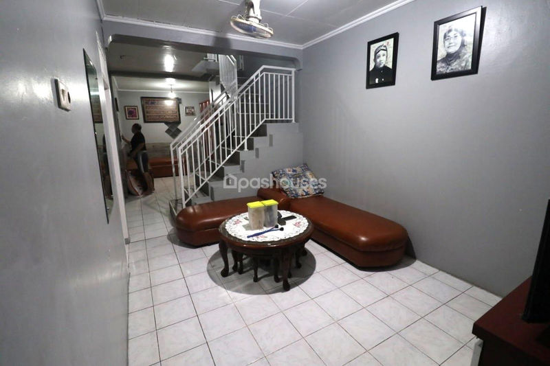 Jalan Tanah Seratus Ciledug