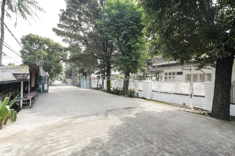 Jalan Manunggal II No. 8B Duren Sawit