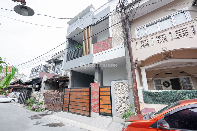 Taman Harapan Baru Blok V1 No.49