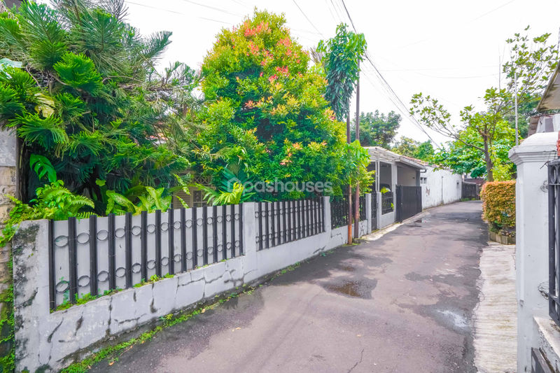 Jalan Mujair II No.18