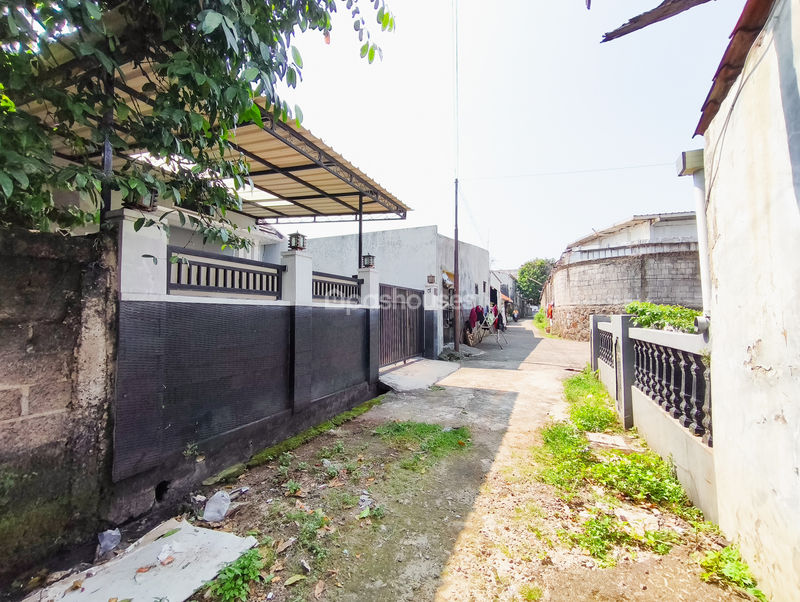 Jalan Ratna Bekasi