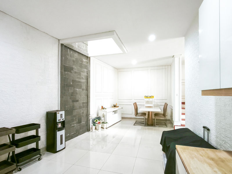 Perumahan Indraprasta Townhouse Blok C No.7