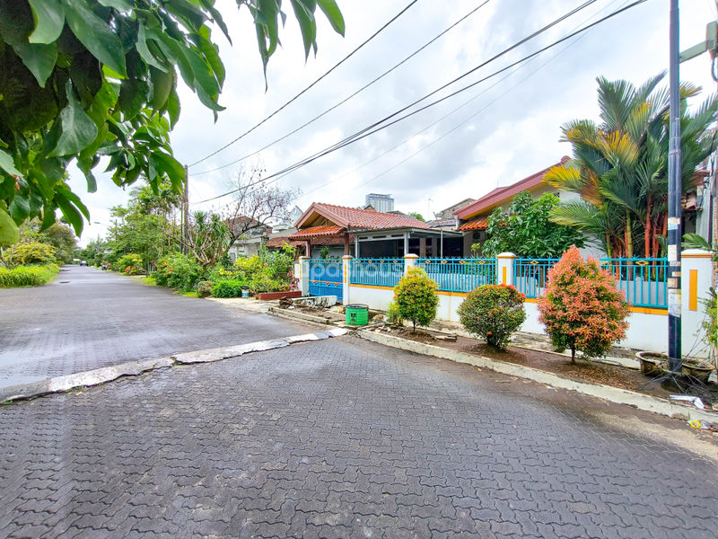 Jalan Ciremai Raya
