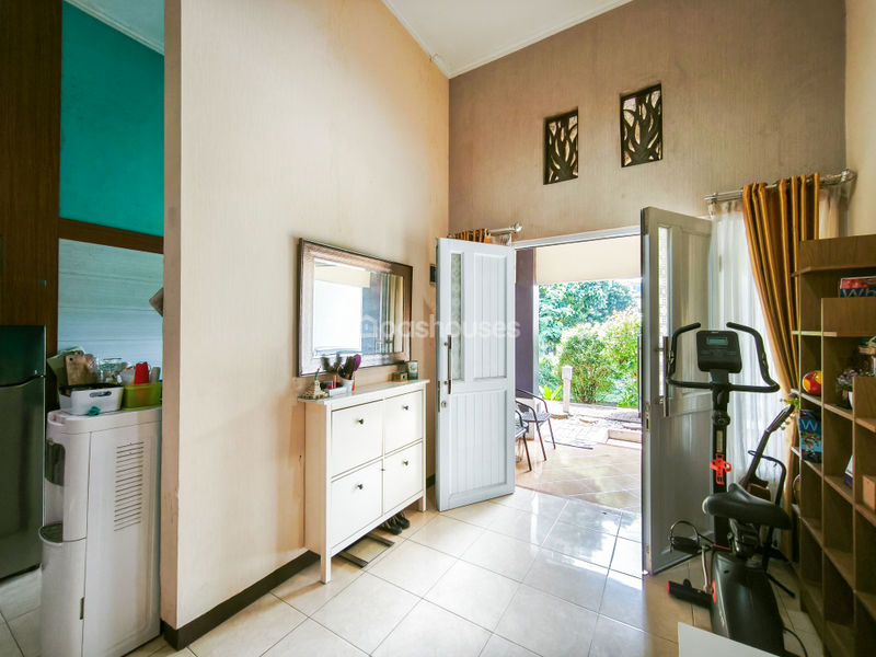 Erfina Kencana Regency Cluster Taman EK Playground No.18