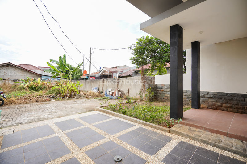 Bananas Residence 2
